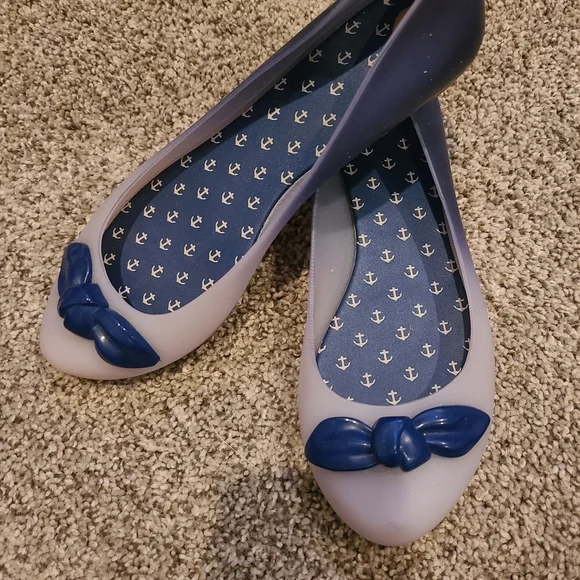 mel Dreamed by melissa Women's Pop V Ballet Flat,Blue,6 M US - Picture 4 of 10